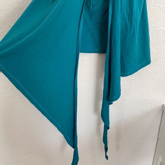 ⭐️Nancy Rose Performance Fusion Wrap Top - Picture 2 of 11